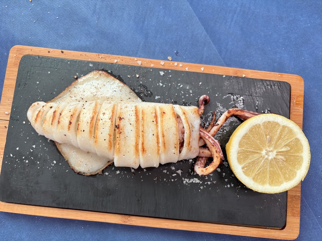 Bar Faustino — Comida y bebida