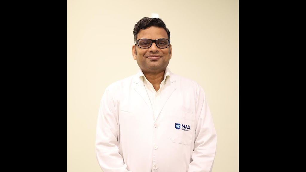 Dr. Dr Yogendra Singh Best Cardiologist In Dehradun Max Hospital