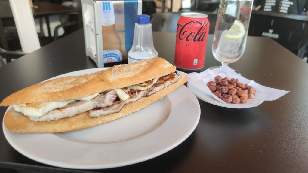 Bar San Remo — Comida y bebida