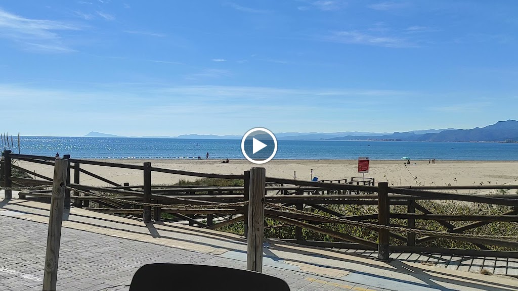 La Perla Negra. Beach Bar. — Videos