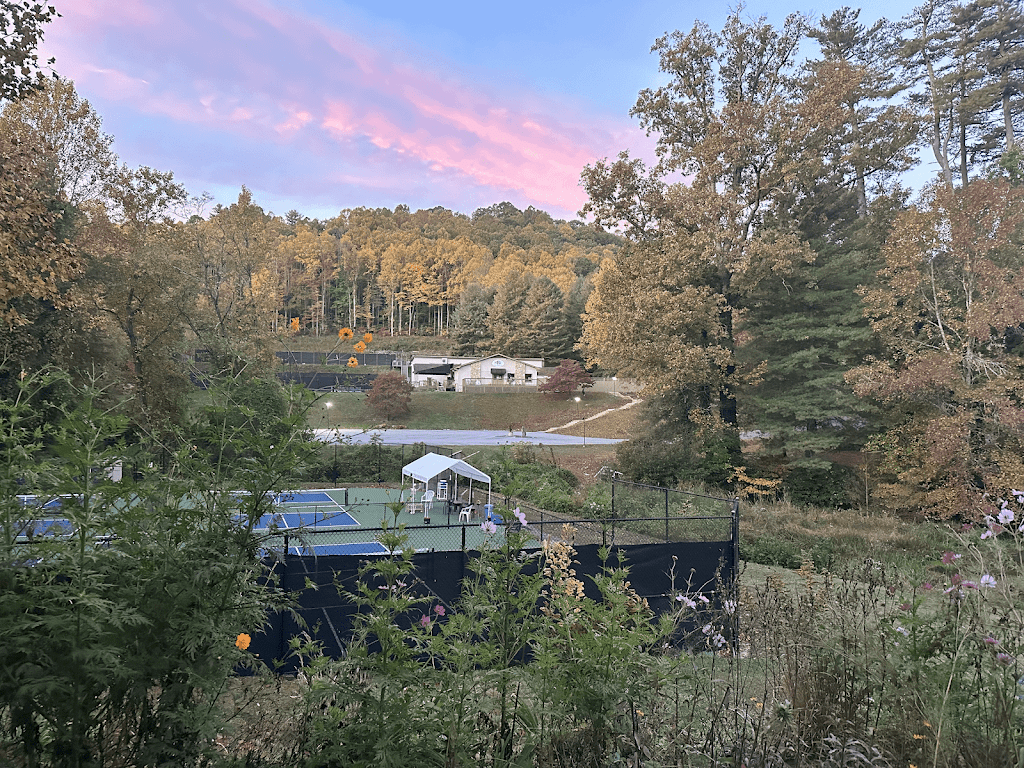  Hendersonville Racquet Club