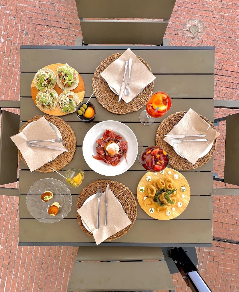 La Nova — Comida y bebida