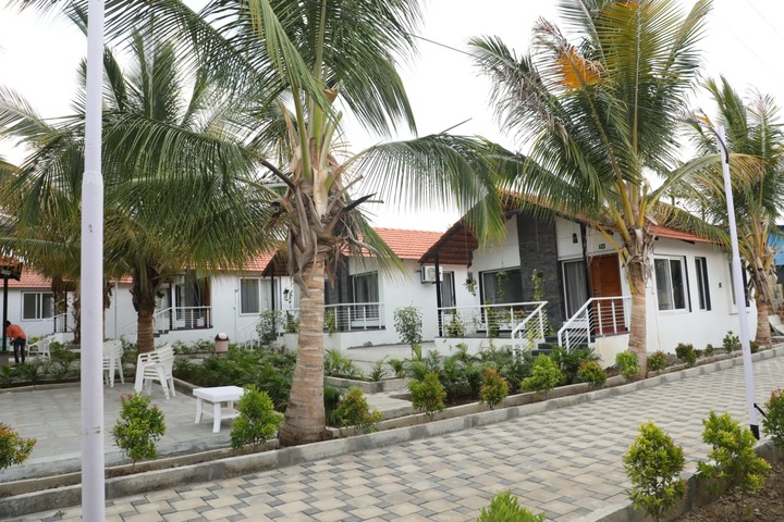 Shivam Resort