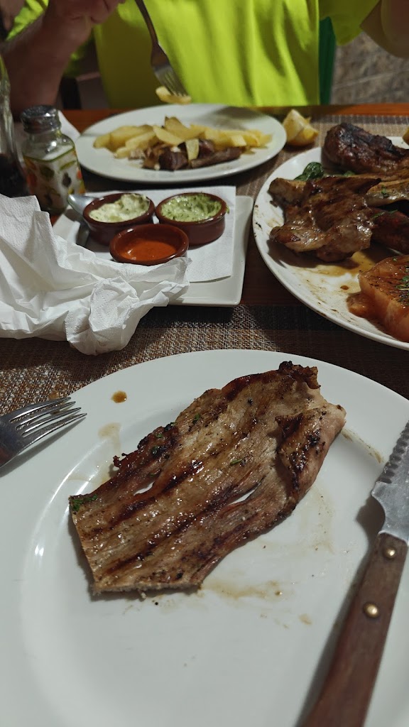 Restaurante asador .La Barrica . comida tipica — Mas recientes
