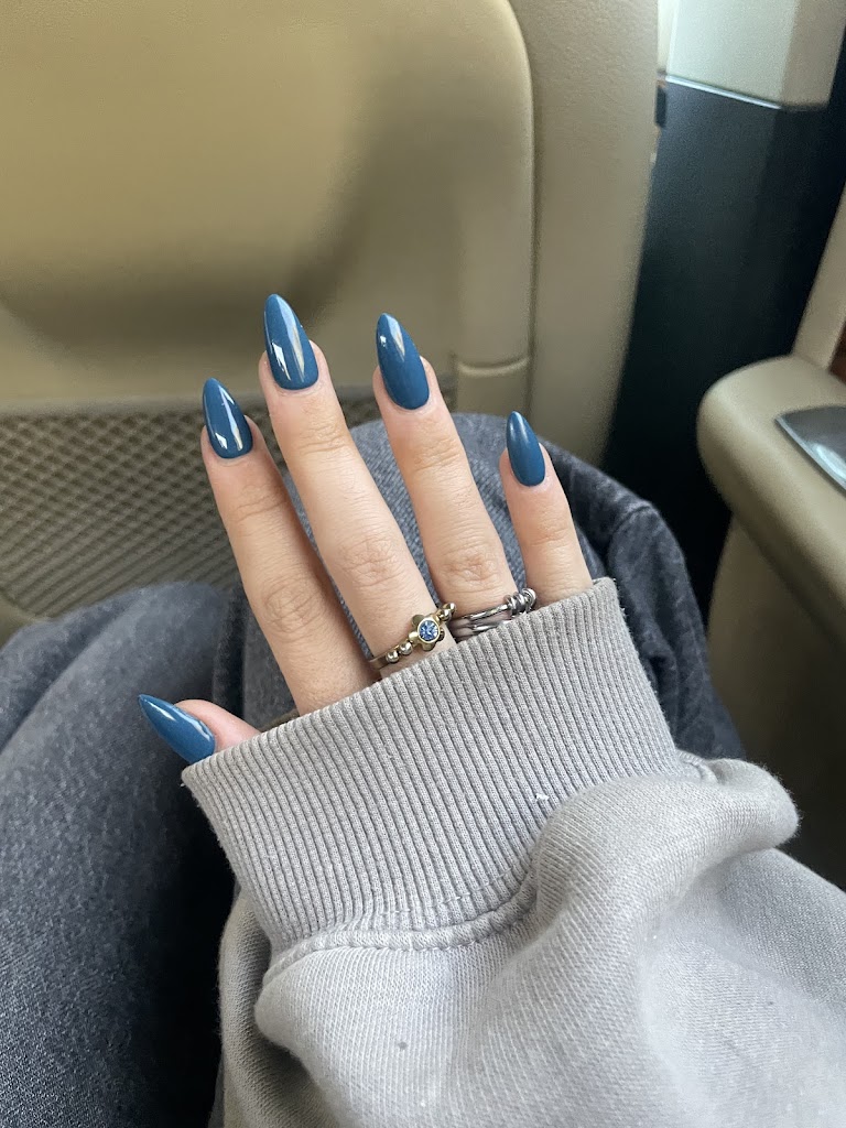 City nails