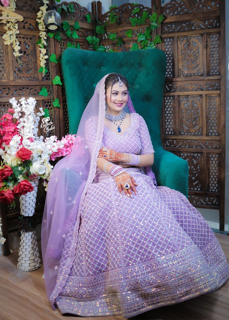 New Golden Makeup Studio