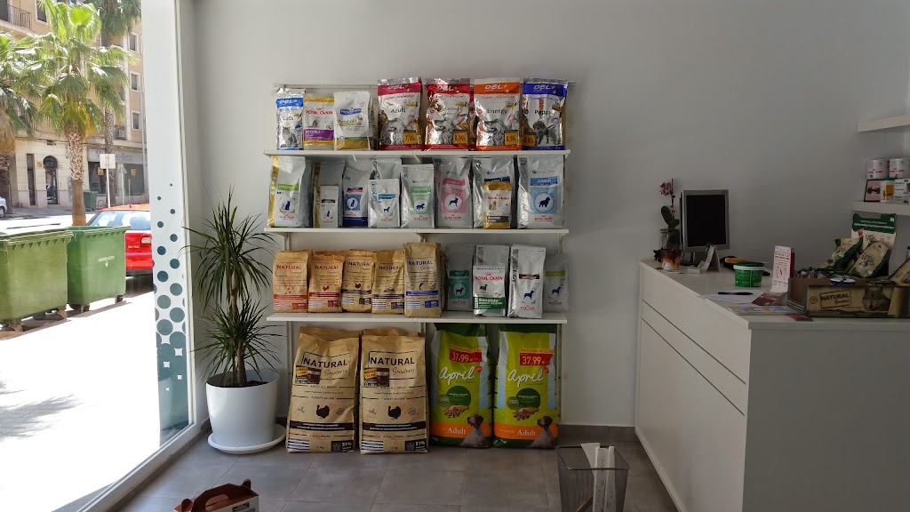 Clinica Veterinaria Laura Serra — Del propietario