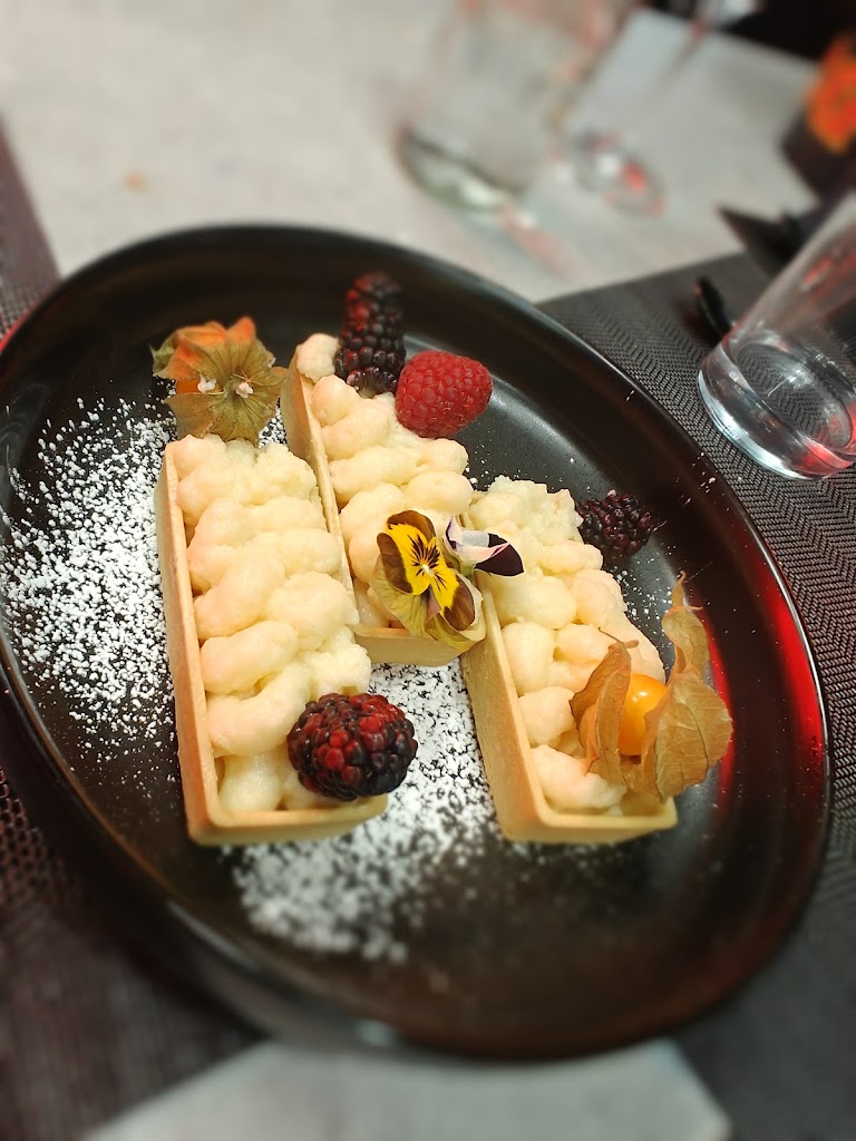 Munashi sushi — Comida y bebida
