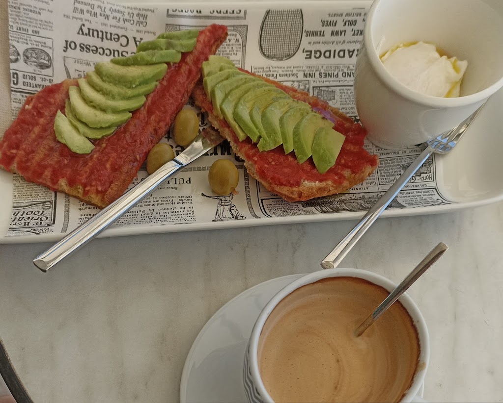 Hangar Savannah — Cafe