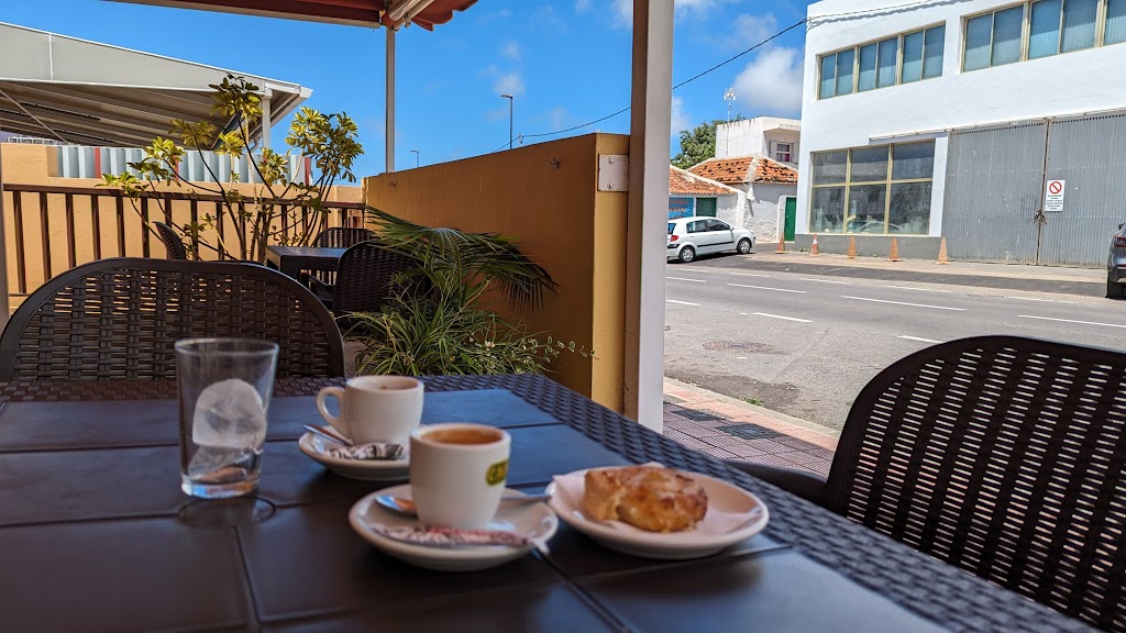 Cafeteria Panaderia Los Naranjeros