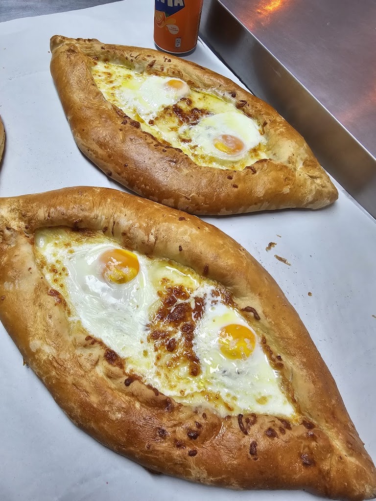 ROYAL CHICKEN BBQ — Comida y bebida