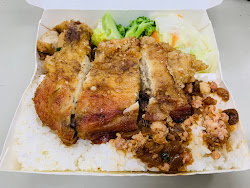 64d0b0592141336cb4cf64d9 的照片