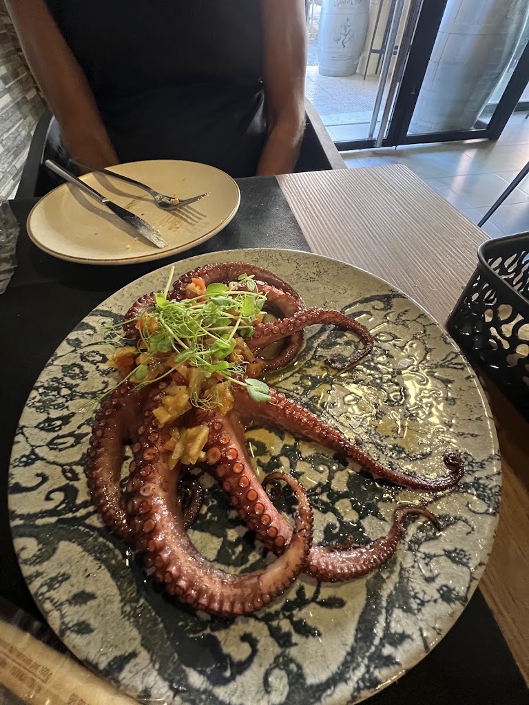 Khataris — Comida y bebida