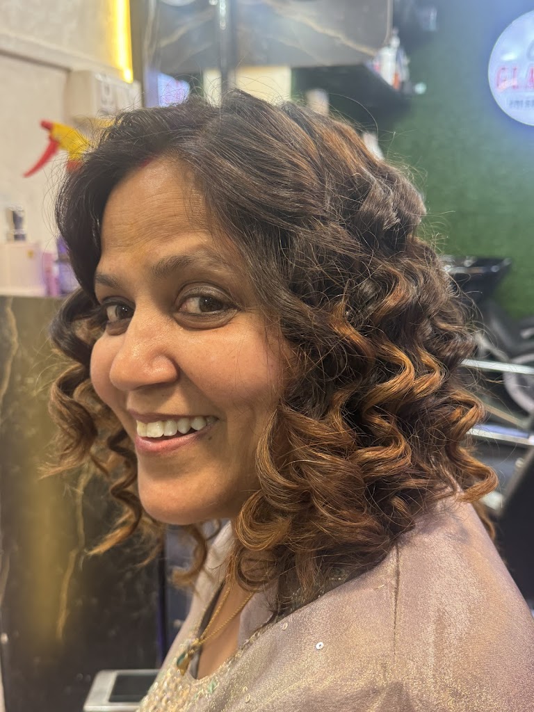 Glam On Unisex Salon