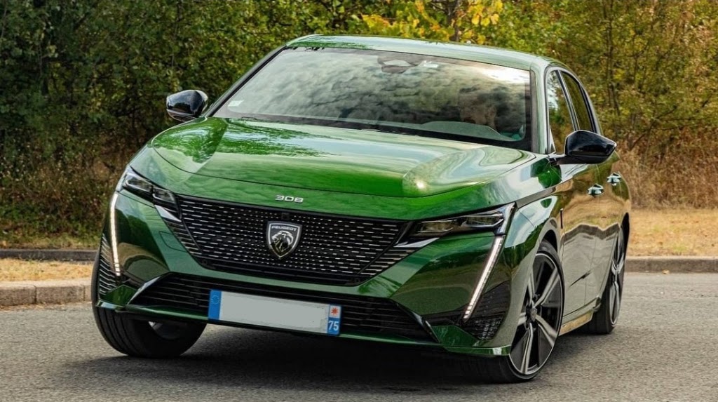 TECNO MOVIL MAS QUE COCHES — Hatchback