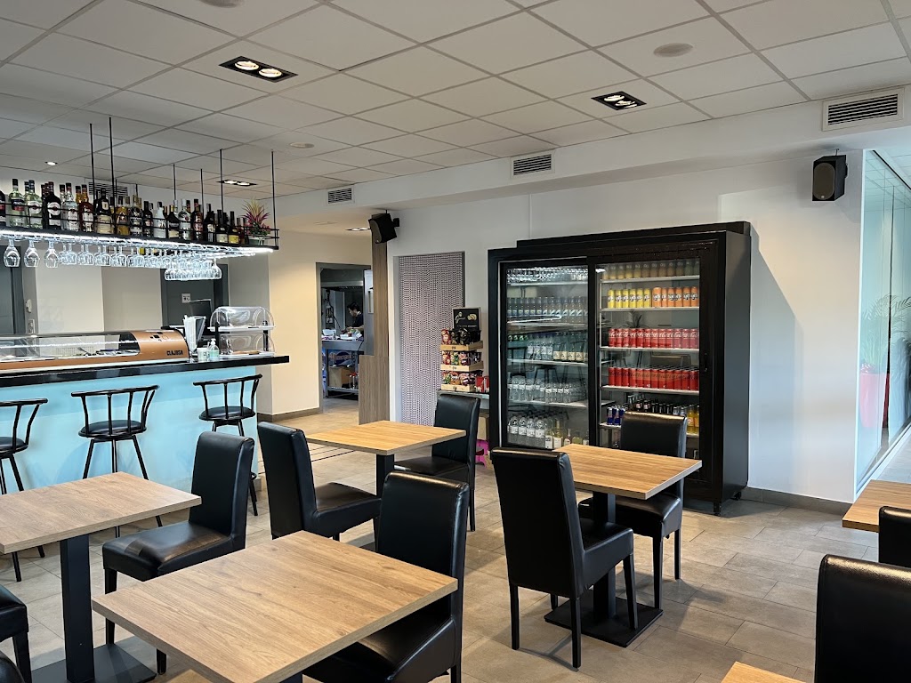 Bar Cafeteria SKY — Ambiente