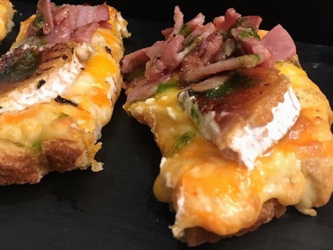 Agora Taberna — Comida y bebida