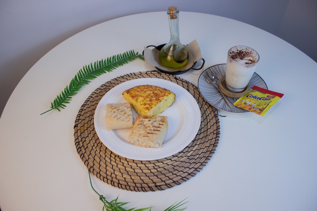La Bernarda Restaurante y Cafeteria en Torrejon de Ardoz — Comida y bebida