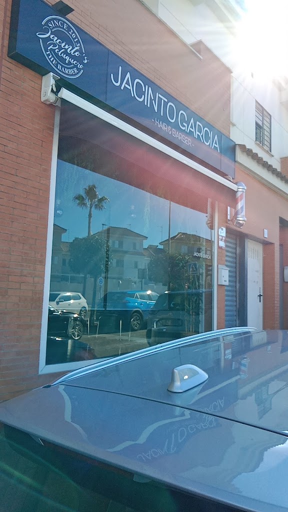 Jacinto's Peluquero Castilleja de la Cuesta — Exterior