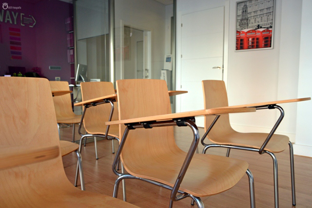 ONEWAY Language School