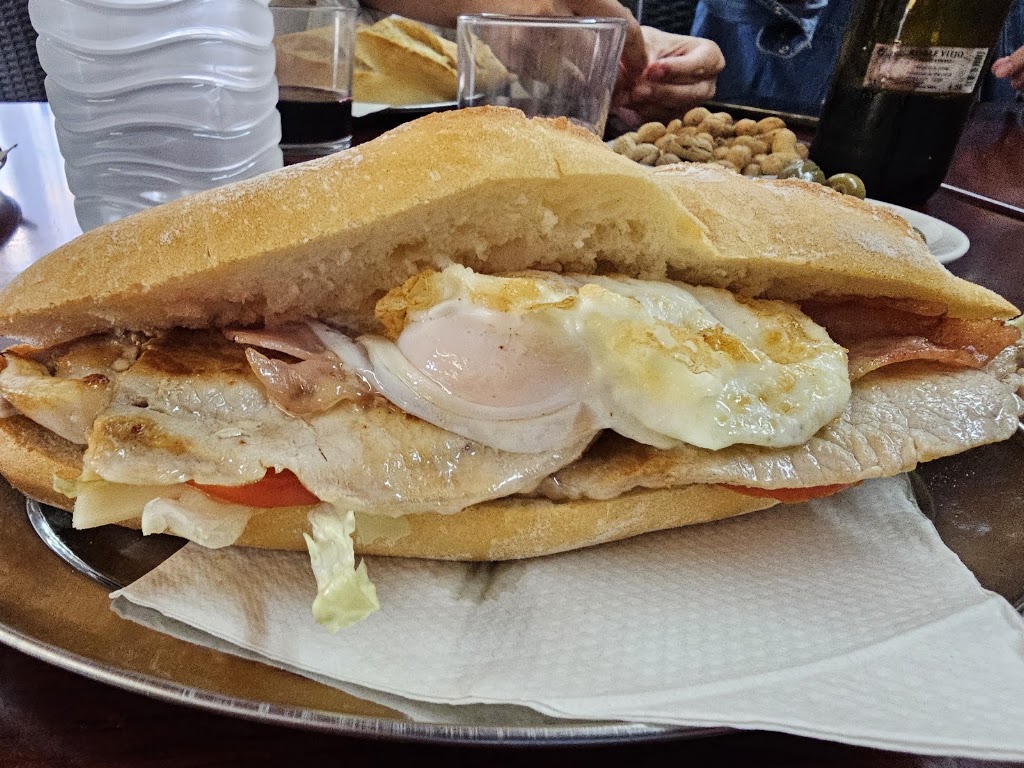 Els Menjars Pucol — Baguette