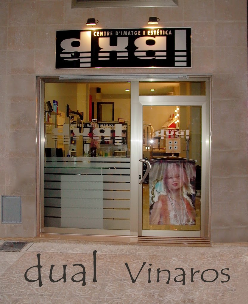 Dual peluqueria y barberia — Exterior