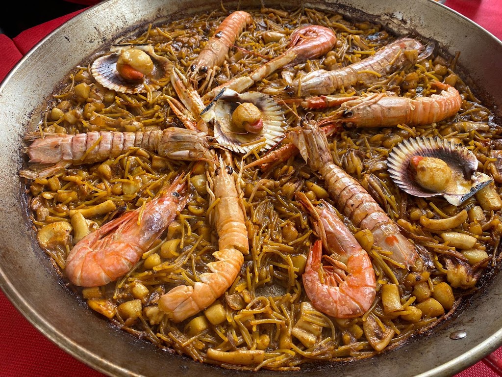 Garden-Cafe-Bar La Pergola Puerto Sagunto — Comida y bebida