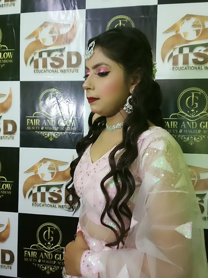 Fair Glow Beauty Parlour