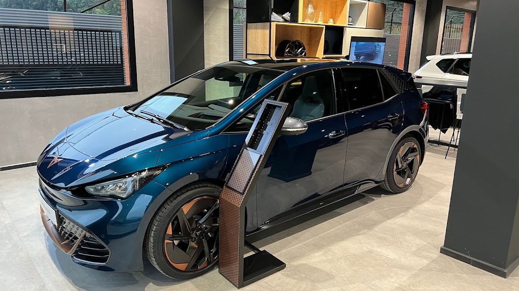 CUPRA GARAGE GALDAKAUTO Erandio — Interior