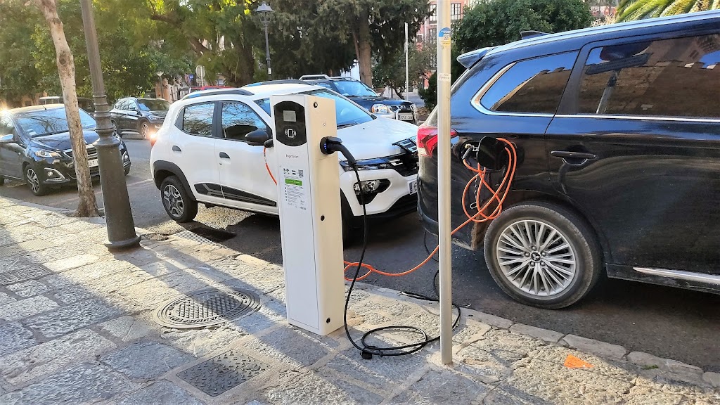 Estacion de carga de vehiculos electricos