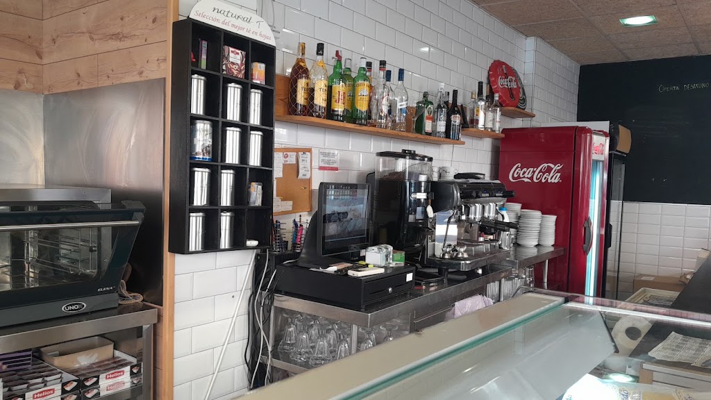 CAFETERIA BON MATI — Ambiente