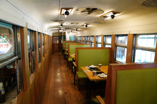新台灣原味懷舊餐廳 高雄館 的照片