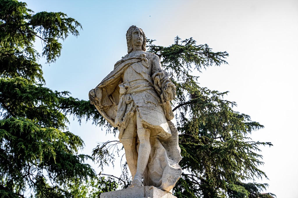 Monumento a Fernando VI de Borbon