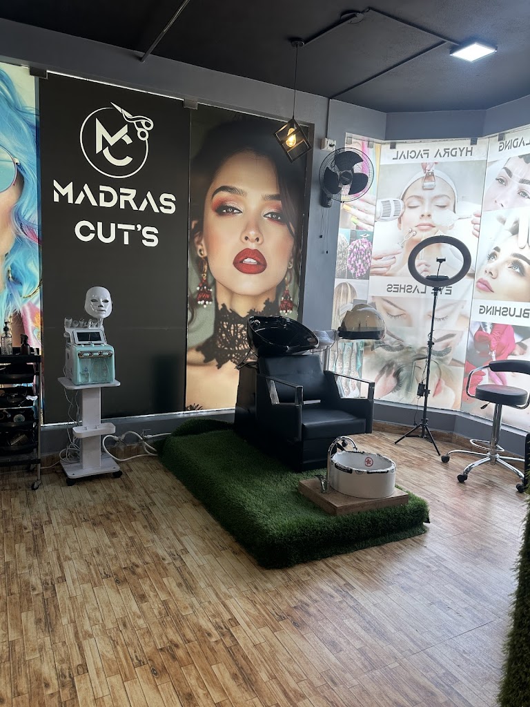 Madras Cut S Unisex Salon Academy