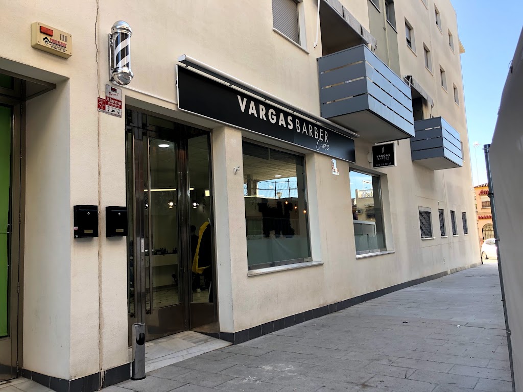 VARGAS BARBER Cutz — Exterior