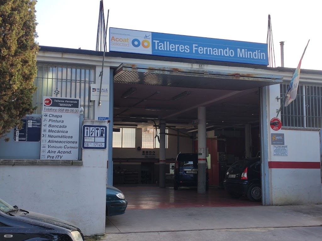Talleres Fernando Mindin La Zubia — Exterior