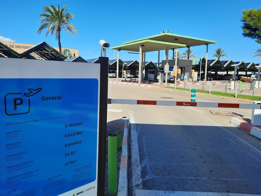 Aparcament General P1- Aeroport de Menorca (MAH) — Del propietario