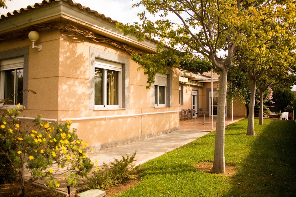 Llar de Sant Vicent — Exterior