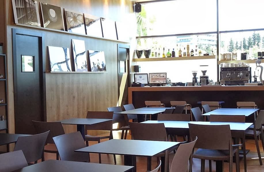 Bistro Creme de la Creme — Del propietario