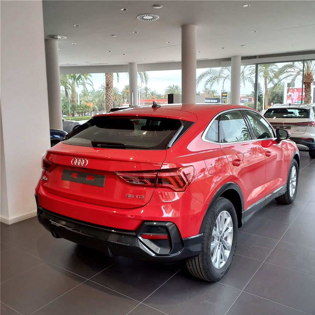Elmovil Concesionario oficial AUDI en Petrer — Interior