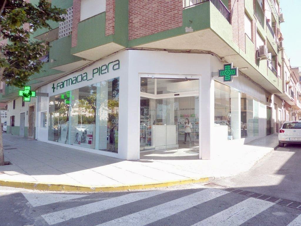 Farmacia Javier Cremades — Del propietario