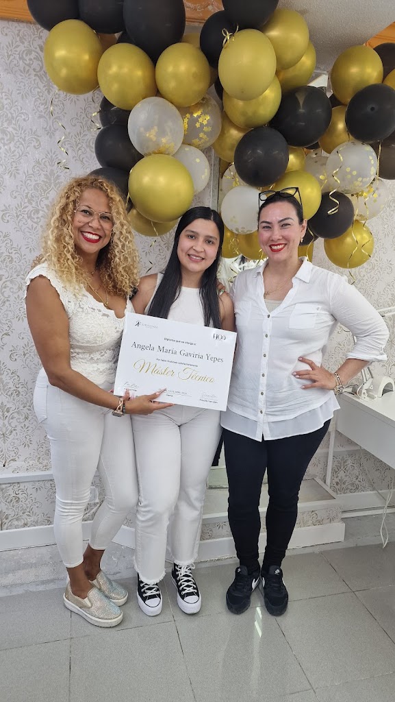 Karina Frias Academia de Unas