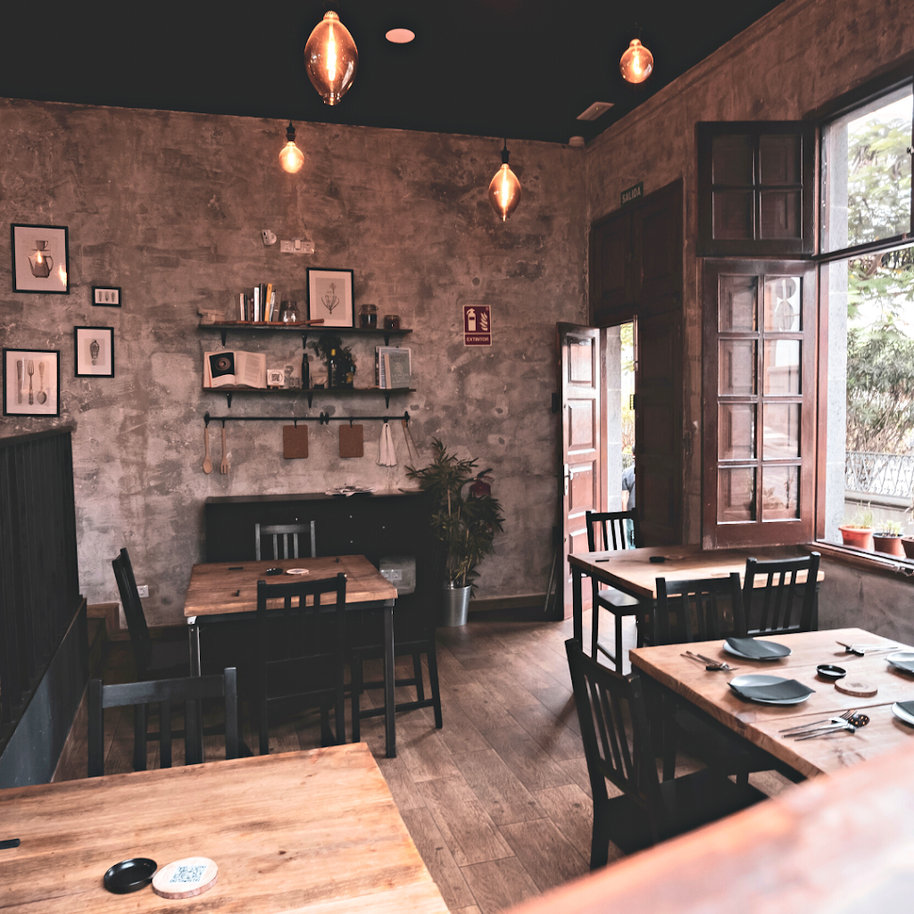 La Catedral Bistro — Todas