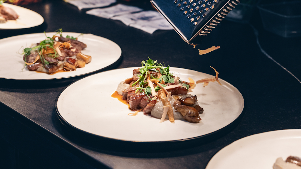 Instint Restaurante — Comida y bebida
