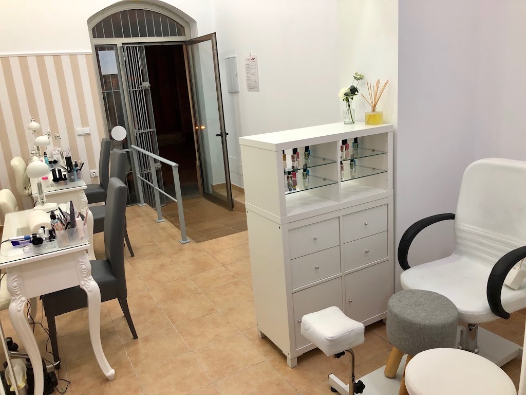 Salon Eva Gonzalez — Interior