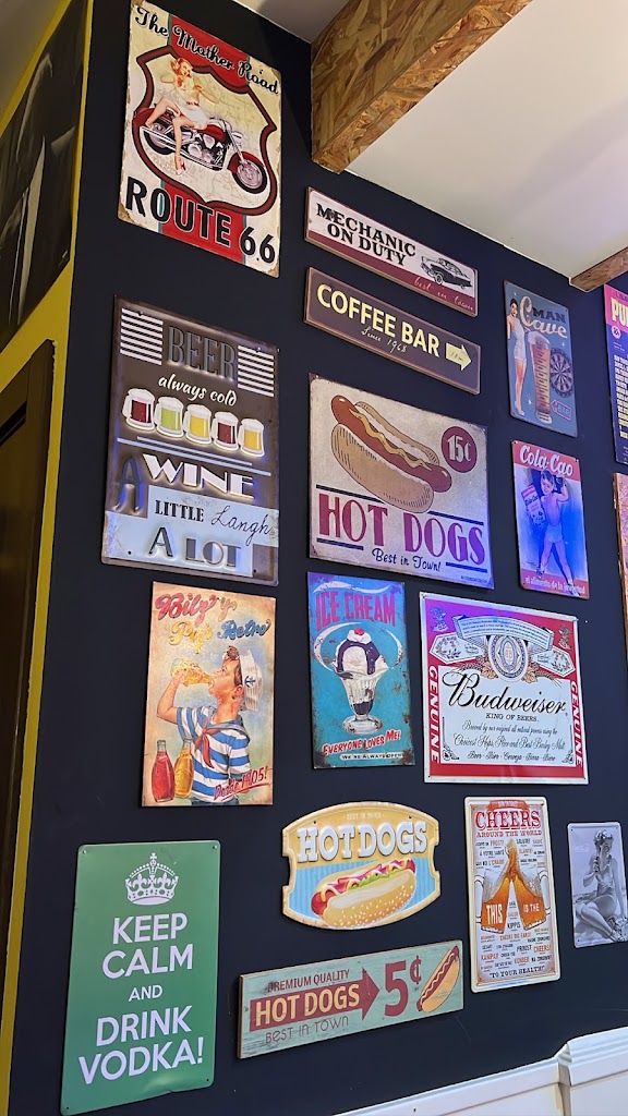 Restaurante Hot Dogs Likes 1994 — Carta