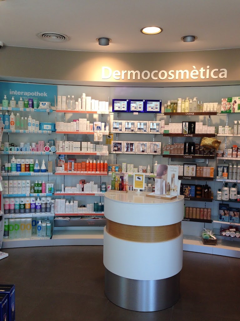 Farmacia Casanovas — Del propietario