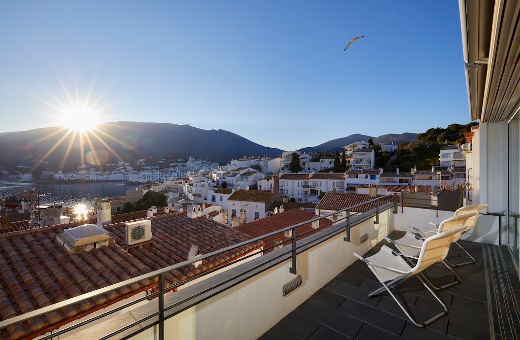 Canvas Apartments and Lofts Cadaques