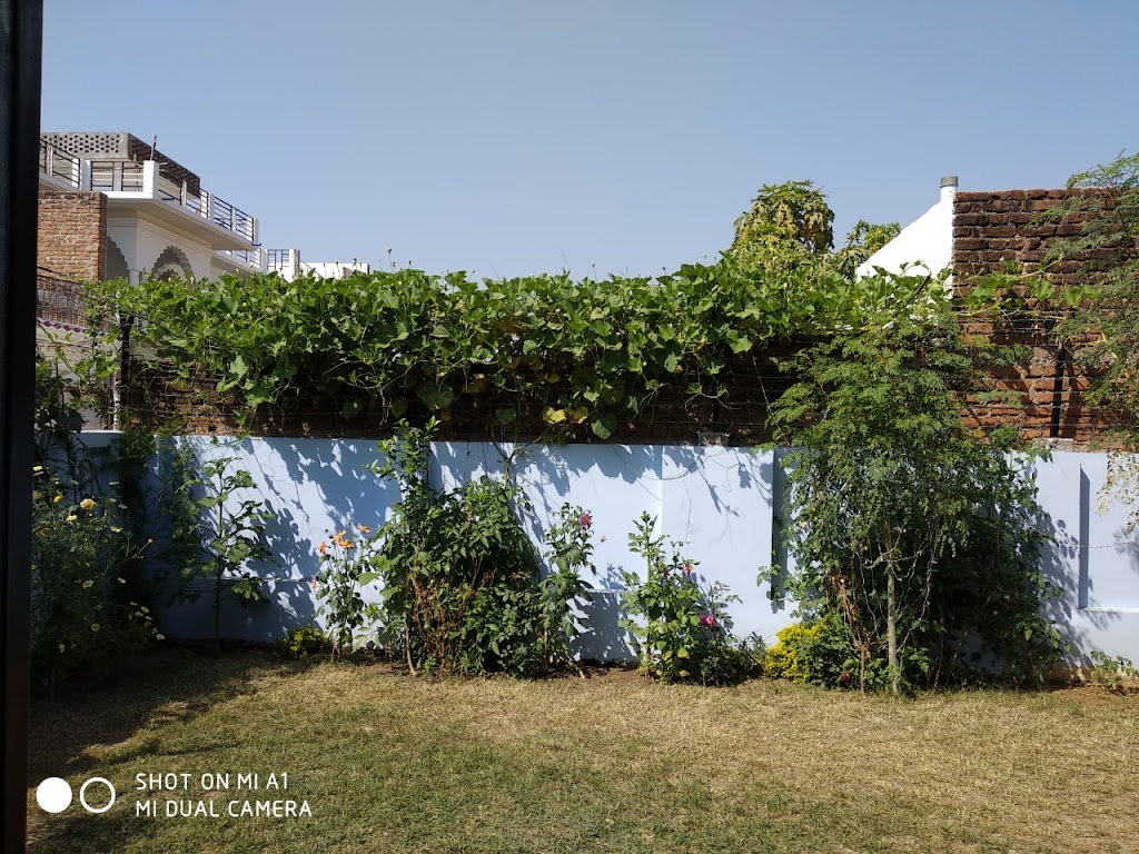Cheri E Home Stay