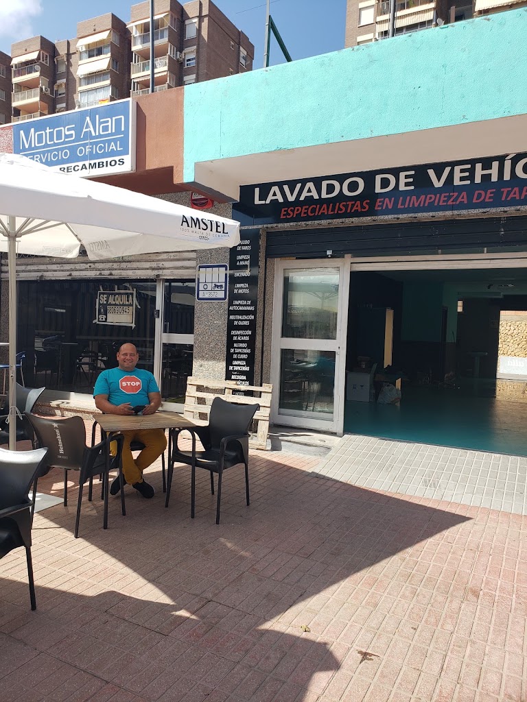 MJ LAVADERO — Exterior